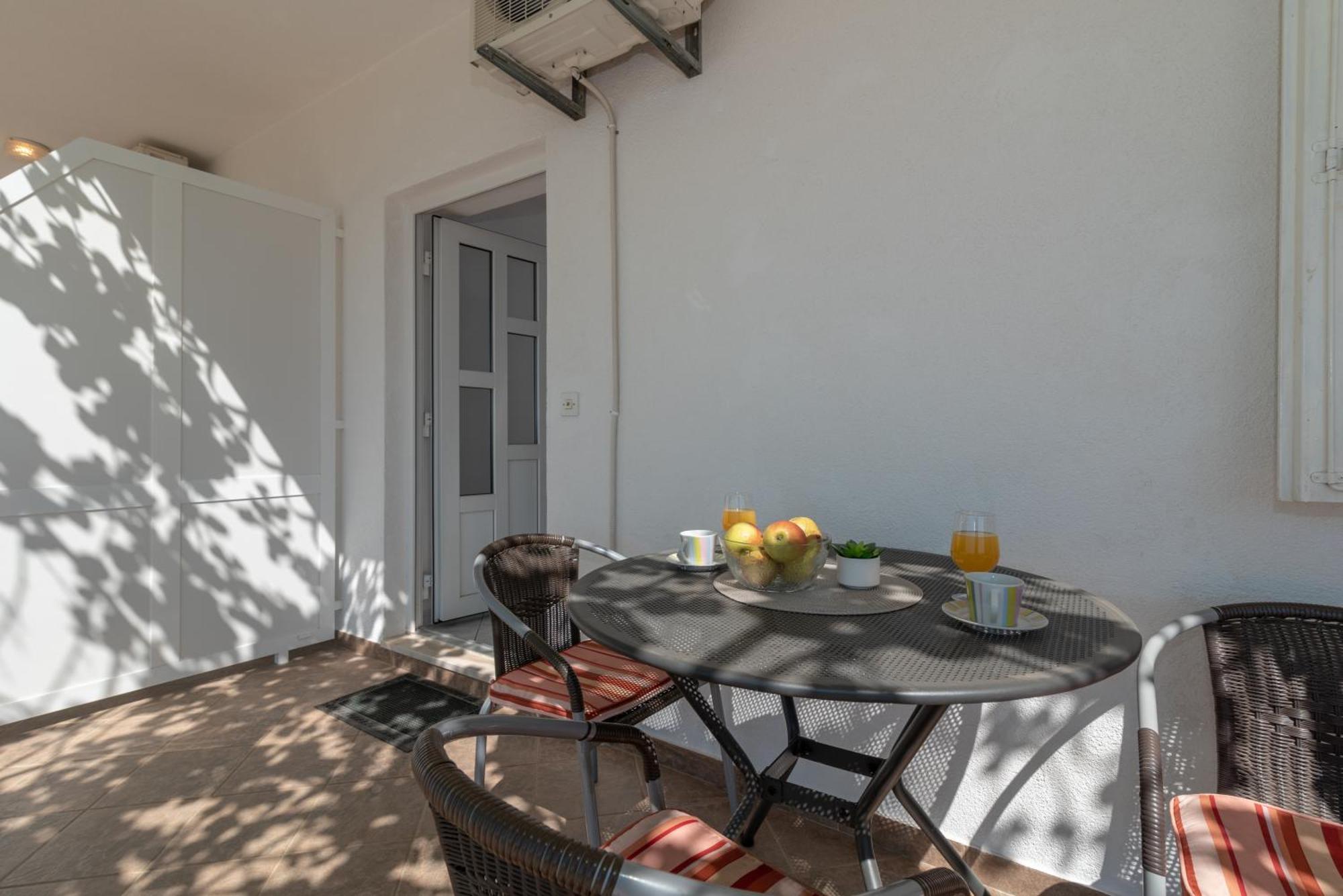 Apartments Villa Bella Vista Seget Trogir Dış mekan fotoğraf