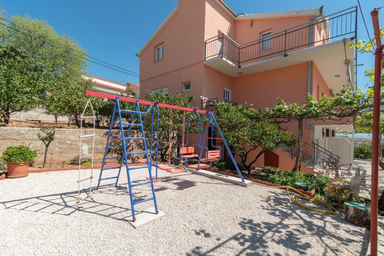 Apartments Villa Bella Vista Seget Trogir Dış mekan fotoğraf